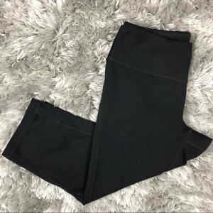 Zella Capri Pants